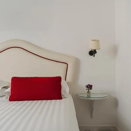 Savoia Otel 4*