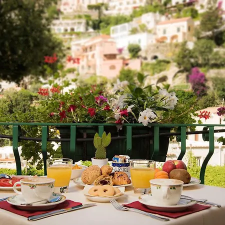 Savoia 4*