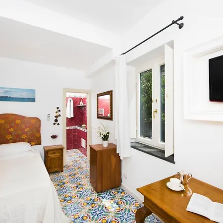 Savoia 4*