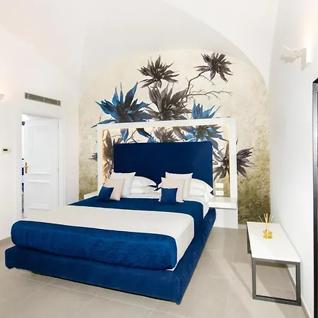 Savoia 4*