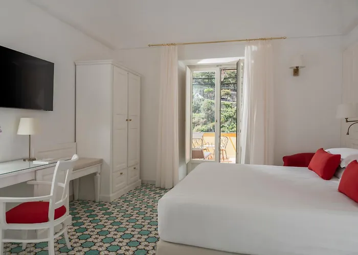 酒店 萨沃伊酒店 4*